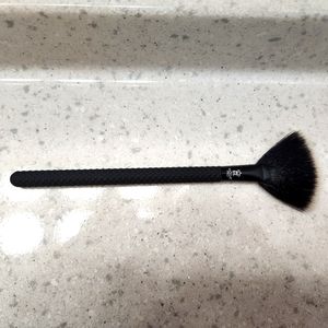 Moda Pro BMX 150 Highlight Makeup Brush NEW